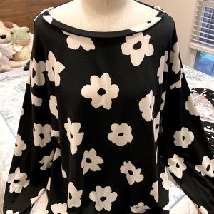 NWT LulaRoe “NORA” - XL